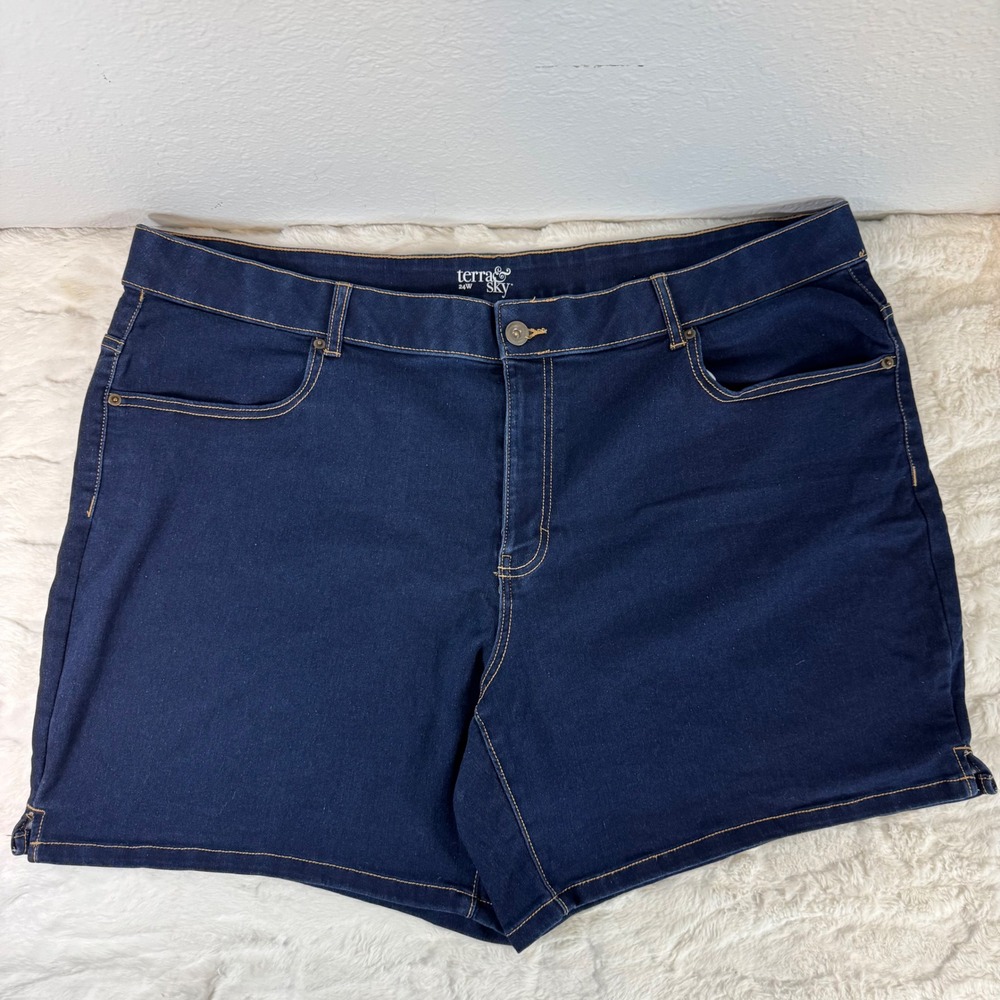 Terra & Sky Womens 24W Dark Wash Denim Shorts Stretch Plus Size Blue